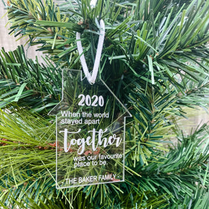 The "2020" Christmas tag