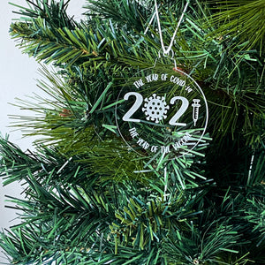 The "2021" Christmas tag